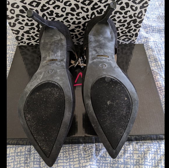 Black Ruffle Heels - Picture 4 of 7